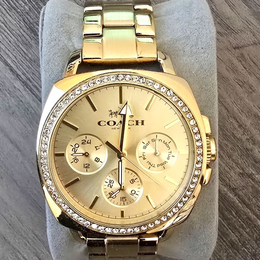 Beautiful Slightly worn Coach Gold Women's Watch - Kept in perfect condition